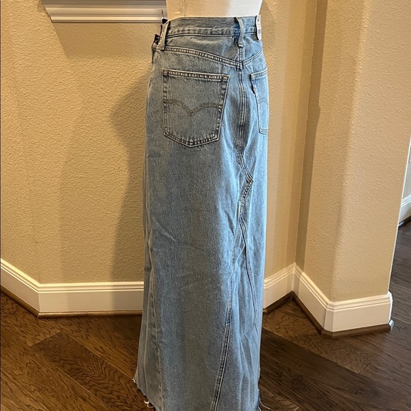 Levi’s Maxi Denim Skirt NWT Size 28 - Picture 7 of 16